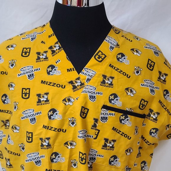 DUDZ University Of Missouri Mizzou Womens Medium Gold Nurse Medical Scrub Top - Picture 2 of 11